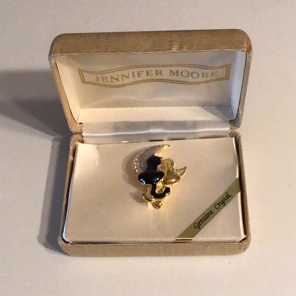 1980’s JENNIFER MOORE CAT PIN